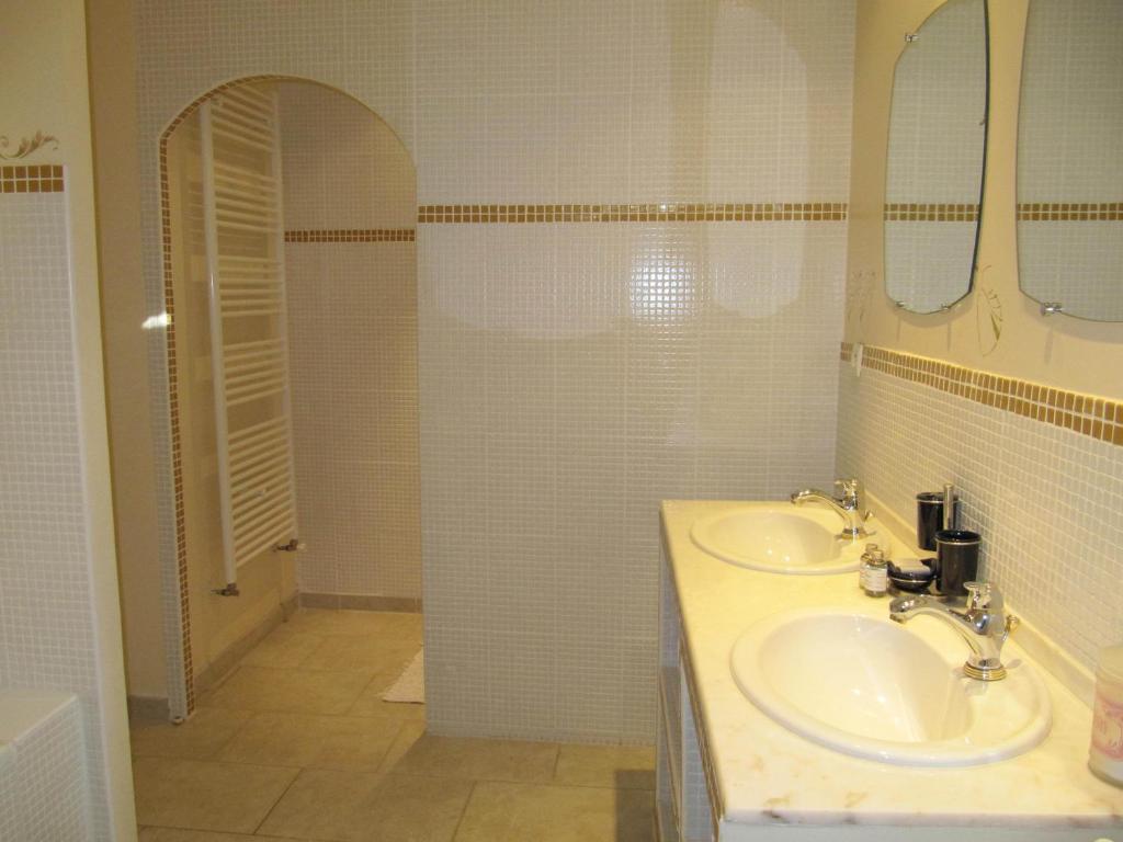 Le Castel Du Mont Boise Hotel Montboucher-sur-Jabron ห้อง รูปภาพ