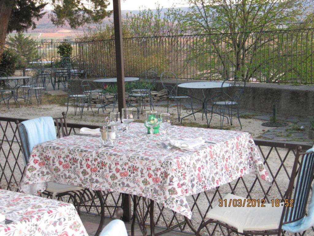 Le Castel Du Mont Boise Hotel Montboucher-sur-Jabron ภายนอก รูปภาพ