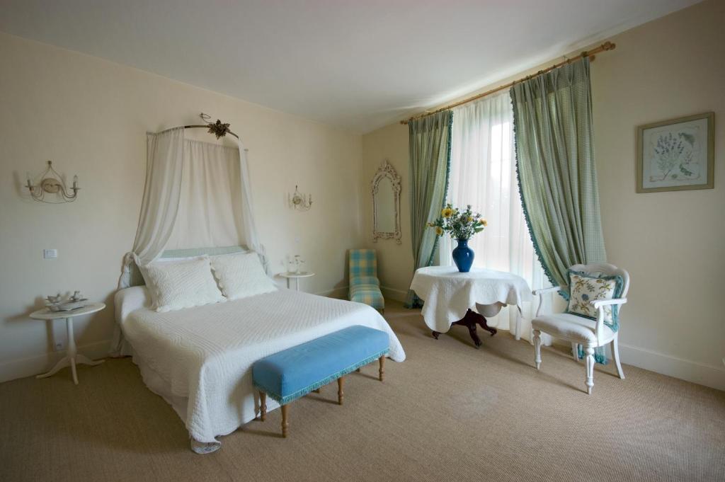Le Castel Du Mont Boise Hotel Montboucher-sur-Jabron ภายนอก รูปภาพ